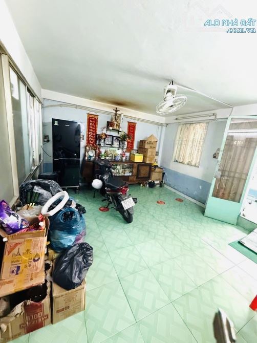 SIÊU PHẨM XÓM ĐẠO KINH DOANH NHỎ HẺM ĐẸP 4 MÉT THÔNG THẲNG TỨ TUNG CẤP PHÉP XÂY ĐC 5 TẦNG - 10