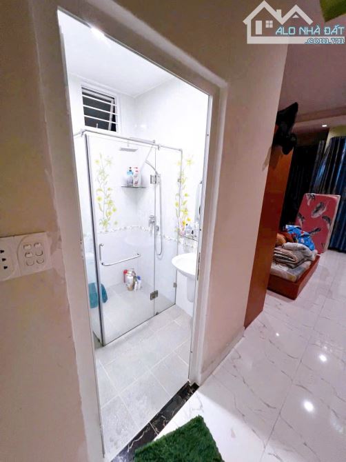 ĐẲNG CẤP NHÀ PHỐ THẨM MỸ VÀ TINH TẾ  HẼM TÔN ĐẢN THÔNG ĐƯỜNG SỐ 11 P4Q4 K. DOANH ⛳️  BUÔN - 10