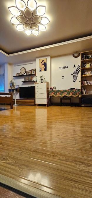 Oto vào nhà, 230 Lạc Trung, nhà tự xây Văn phòng CTY, 48m2 x mtiền 8m. Giá 18.6 tỷ