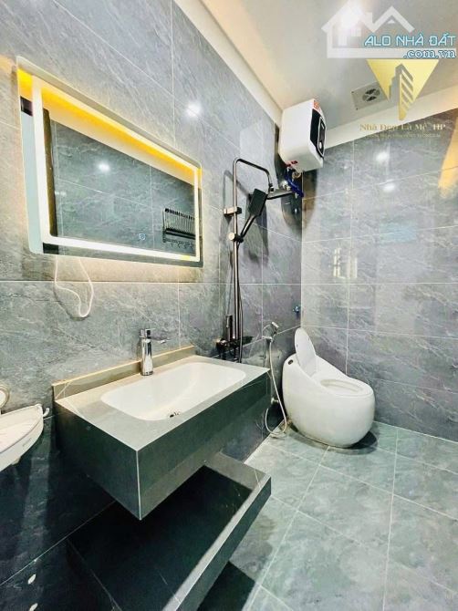 Bán Nhà Nguyễn Công Hòa , Lê Chân . Giá 4,68 tỷ - 4 tầng - 46m - 10