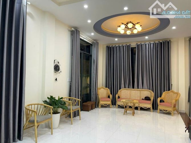Bán Villa 8 phòng đang kinh doanh _Tp Đà Lạt.Gần ngay đường Hùng Vương(QL20) - 10