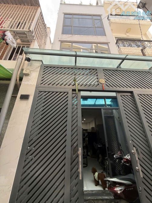 Bán nhà đẹp 3 tầng Khánh Hội, cách công viên 200m giá 7 tỷ - 10