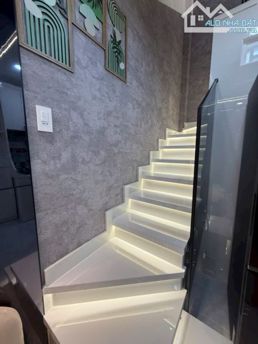 MẶT TIỀN THỤC HUỲNH VĂN NGHỆ - FULL NỘI THẤT - 15M2 - 2 TẦNG - NHỈNH 2TỶ - 10