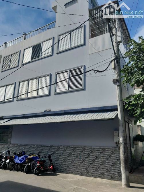 CHO THUÊ NHÀ NGUYÊN CĂN GÓC 2 MẶT TIỀN ĐƯỜNG 20M - 10