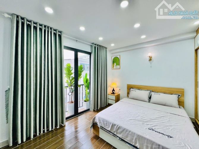 🔥 HIẾM- CHỢ GÒ VẤP-GIÁP BT-XD MỚI-5TẦNG-4M❌10M-4PN-ST-KLGQH-CHỈ:5🧄🔥🔥 - 10