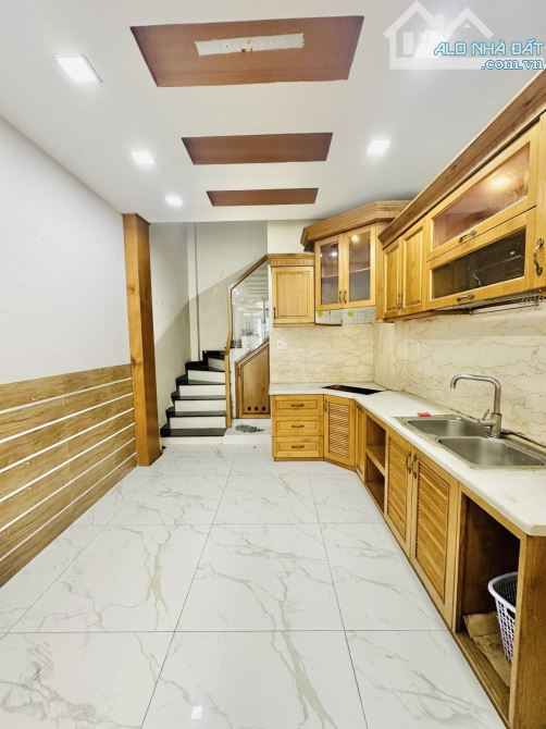 ✨ NHÀ MỚI – HẺM 10M – QUẬN 10 ✨  📍 Ba Tháng Hai, P.12, Quận 10 – DT CN 31m² -thực tế 42m² - 10