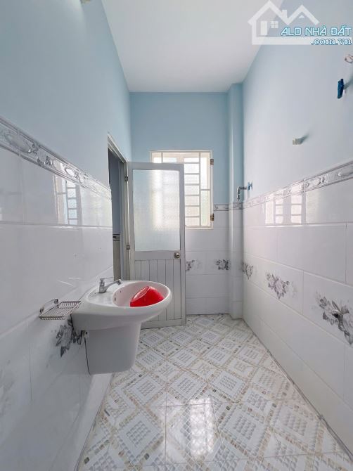 Nhà 1 Lầu Mái Hộp 5,7 x 8m, 2PN 2WC Sổ Hồng Riêng Giá Rẻ Còn Thương Lượng - 10
