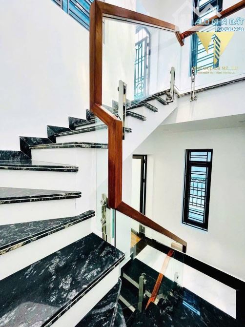Bán Nhà Nguyễn Công Hòa , Lê Chân . Giá 4,68 tỷ - 4 tầng - 46m - 11
