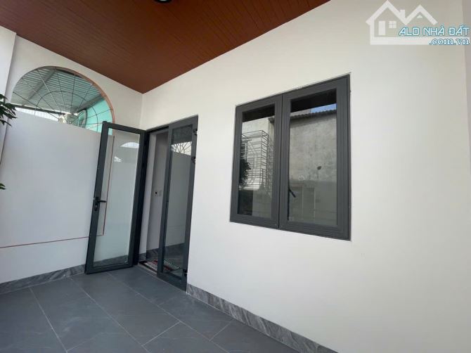 Bán nhà 3 tầng Full nội thất đường Cù Chính Lan, tặng kèm 1 nhà 3 tầng. Giá 5,4 tỷ - 11