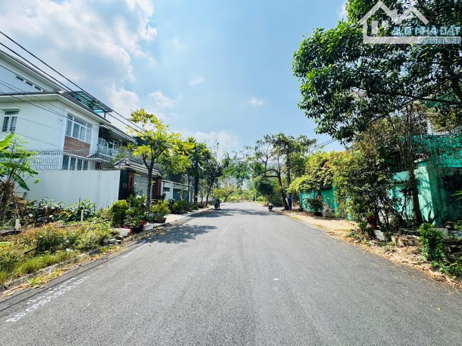 Bán Đất Biệt Thự 404m2(16,5mx24,5m) Đường Lê Hữu Kiều,Quận 2-Giá 130 Triệu/m2 - 1