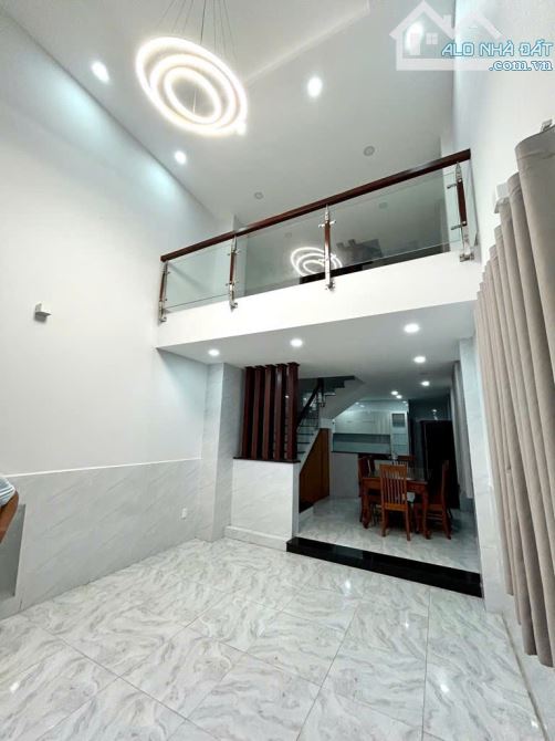 NHÀ 2 MẶT TIỀN, ĐUÒNG 4M KHÔNG LỘ GIỚI, CÁCH HOÀNG TRỌNG MẬU 30m, NỞ HẬU. - 1