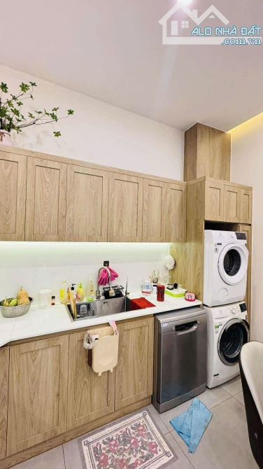 HƠN 6TỶ TL –NHÀ ĐẸP VỊ TRÍ ĐẸP 6M THÔNG GẦN MẶT TIỀN LÊ VĂN QUỚI  GIÁP TÂN PHÚ - 1