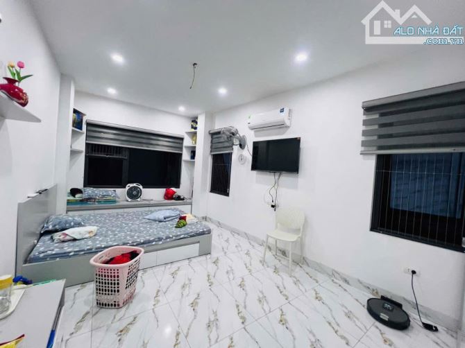 Bán nhà lô góc Mỹ Đình 45m² 4 tầng, full nội thất chỉ 8 tỷ - 1