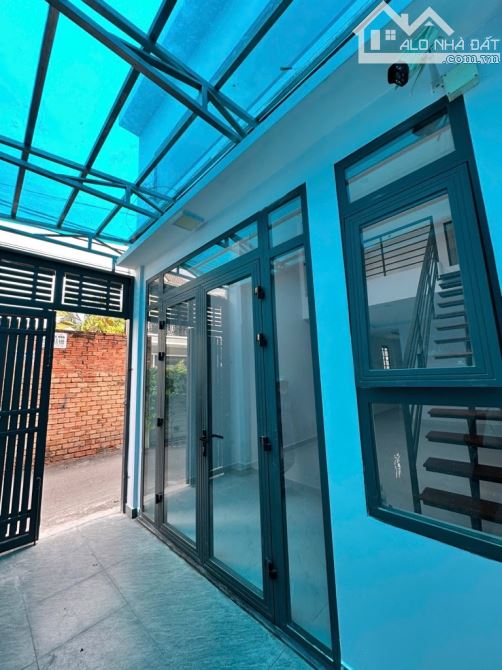 Hẻm đường Man Thiện - Nhà DT 52m2 - 2 tầng - 2PN chỉ 3,99 tỷ - 1