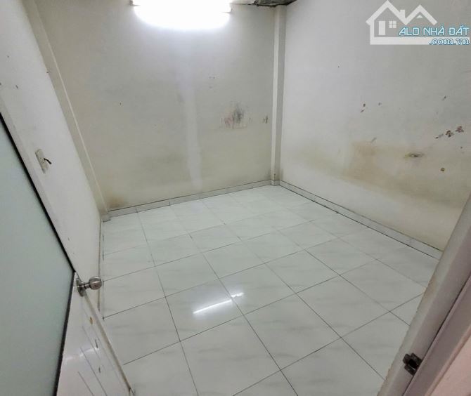 Nhà cấp 4 rộng 45m2 hẻm ô tô nở hậu 8m giá 4 tỷ 55 Đường Nguyễn Văn Nghi Phường 1 Gò Vấp - 1