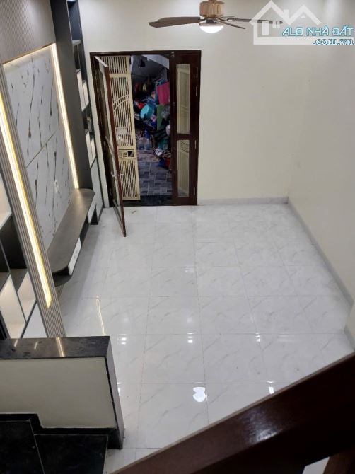 Bán siêu phẩm giá đầu tư tôn Đức thắng TT đống đa thoáng sáng cách ô tô đỗ 30m - 1