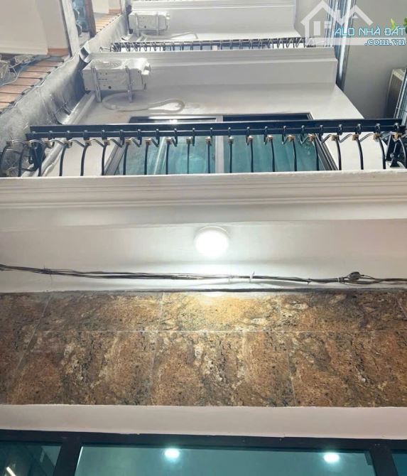 NHÀ MỚI ĐẸP, LÔ GÓC 3 MẶT THOÁNG, TẶNG NỘI THẤT, THANG MÁY NHẬP KHẨU, NHỈNH 9 TỶ - 1