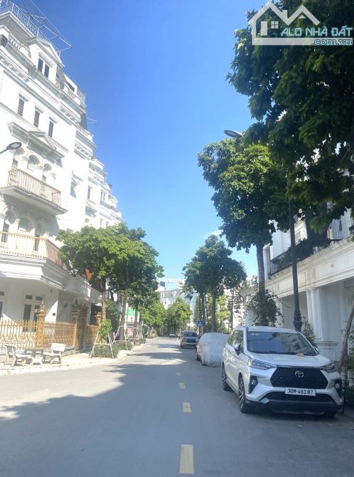 Louis Đại Mỗ - Gần Vạn Phúc DT40m - 6 Tầng - Thang Máy Gara Ô tô 9,7 Tỷ - 1