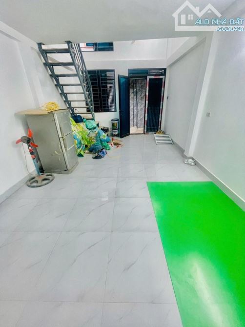Nhà Nguyễn Xiển – 32m², 2T, MT 3.8m - 1