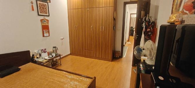 Long Biên bát khối bán nhà riêng 5 tầng - 1
