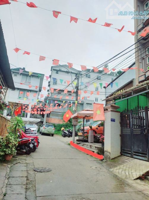 Bán đất 140m2 tặng nhà cấp 4 đang kinh doanh, Ngay Ngã 5 Đại Học Đà Lạt - 1