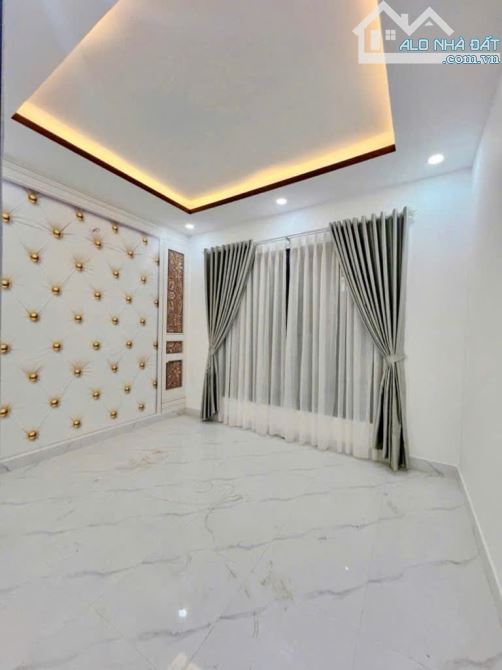 🏡TRUNG TÂM LÊ VĂN QUỚI–HẺM 5M XE HƠI ĐỔ CỬA– SÁT NGÃ TƯ BỐN XÃ-44M2(4x11)-NỞ HẬU-CÒN 4.4T - 1
