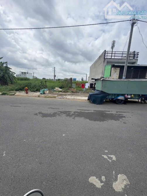 BÁN LÔ ĐẤT NGAY ĐƯỜNG SỐ 1 ĐỨC HOÀ DT 10X20 GIÁ 3TY1(TL) SHR SANG TÊN NGAY - 1