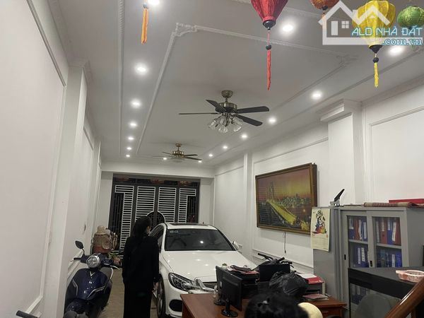 Hiếm có, chủ bán cắt lỗ, nhà phân lô Yên Nghĩa, Hà Đông, 50m2, MT 4,5m, giá 10.8 tỷ - 1