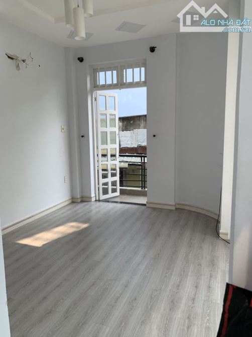Bán nhà HXH Lê Hồng Phong, P2, Q5 (3,2x8m) Trệt 4 Lầu ST. Giá 7ti2 - 1