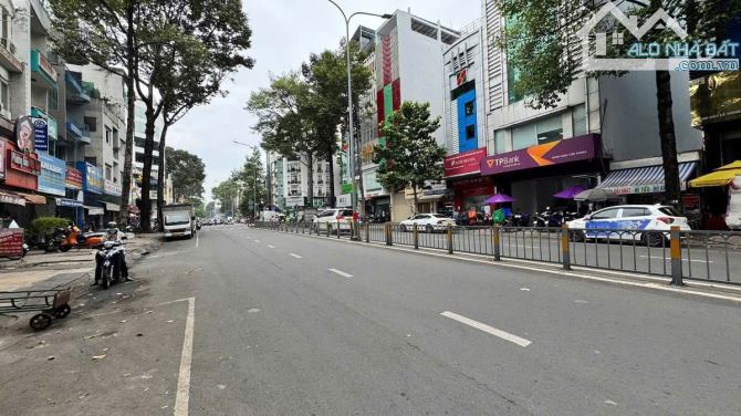 BÁN TOÀN NHÀ LÊ HỒNG PHONG QUẬN 5 DT; 10X22 HẦM 8 TẦNG HĐT; 350 TRIỆU GIÁ; 182 TỶ - 1