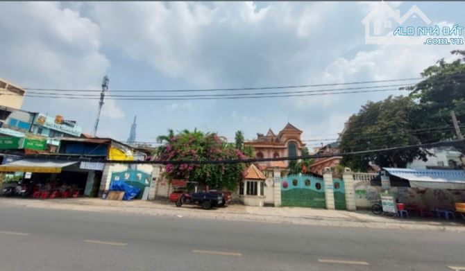 Chính chủ bán nhà MT số 92-94-96-98 Ung Văn Khiêm, Q.BT (50x48m. CN:2074m2) Giá 680 Tỷ TL - 1