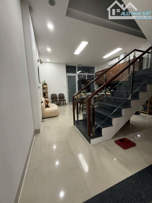 Bán nhà mặt tiền đường Phạm Huy Thông P6, quận gò vấp - 1
