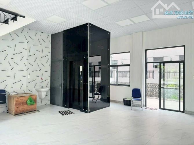 Cần tiền bán gấp shophouse GS (Korea) mặt tiền đường 60m, Nguyễn Hữu Thọ, Phước Kiển, NB - 1