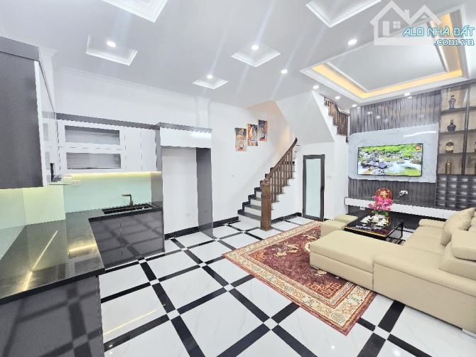 🔥CỰC HIẾM – NHÀ ĐẸP QUANG TRUNG, SÁT VÀNH ĐAI 4 – FULL NỘI THẤT – 57M², 5 TẦNG, GIÁ CHỈ - 1