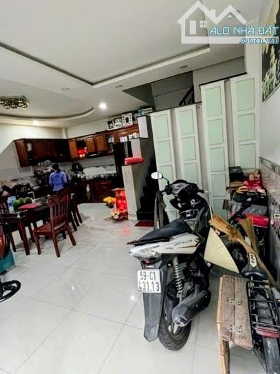 🏡 2 TẦNG 42M²  – SAU LƯNG WHITE PALACE - VÒNG XOAY PHẠM VĂN ĐỒNG - 1