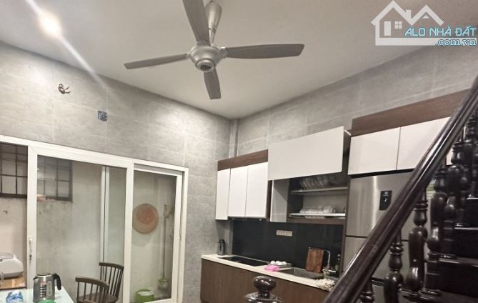 🏡Nhà SIÊU PHẨM Cầu Giấy, 42m2 4 Tầng, Ngõ thông gần Trường học, Siêu thị - 1