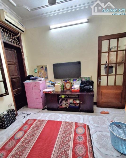NHÀ DÂN XÂY 4 TẦNG - 4 NGỦ BÁT KHỐI ĐÔNG DƯ -GIÁ CHÀO CHỈ 3.95 TỶ - 1