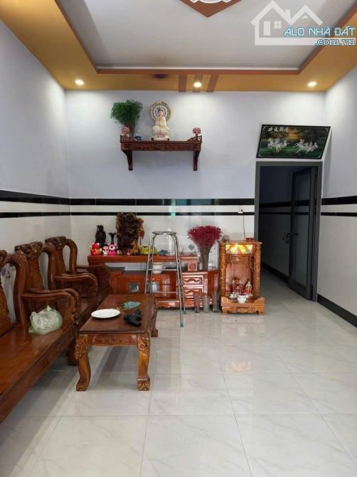 BÁN NHÀ THỚI TAM THÔN HÓC MÔN - 101M2 ( 4.2M X 24M) - SỔ HỒNG RIÊNG - 2.88 TỶ. - 1