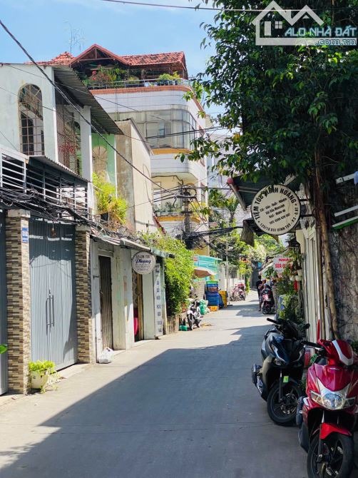 Cần bán nhà 3 tầng 11m x 30m góc 2 mặt hẻm 6m kinh doanh Bùi Đình Túy P24 Bình Thạnh 37,5 - 1