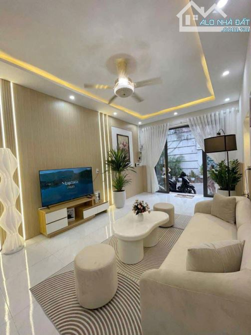 NHÀ 2 TẦNG- KIỆT Ô TÔ HÙNG VƯƠNG- VỪA Ở VỪA KINH DOANH- CHỈ 5.05T.Ỷ. - 1