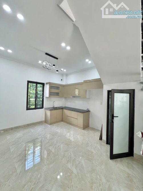 BÁN NHÀ 3 TẦNG MỚI TINH HƯỚNG ĐÔNG NAM – NGÕ CHỢ 208 NGUYỄN TRUNG THÀNH, HÙNG VƯƠNG - 1