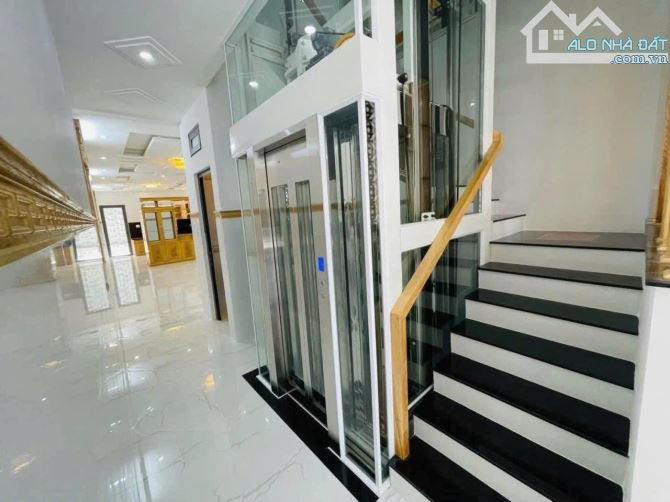 Bán nhà 1 trệt 4 lầu mặt tiền đường Bình Giã, P. Tam Thắng, TP. HCM - 1