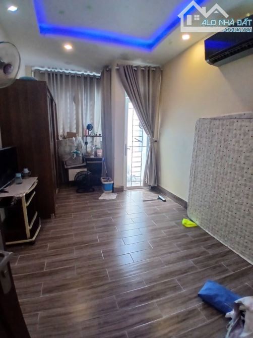 Nở Hậu Tài Lộc Hơn 9m - 4 Tầng - 4PN - Diện Tích Hơn 88m2 - Hoàn Công Đủ - 10,39Tỷ TL Tốt - 1