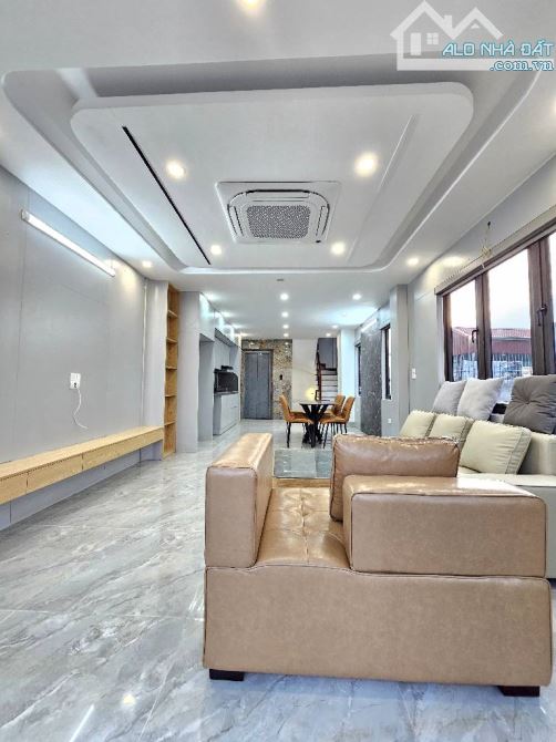 CỰ KHỐI – S.IÊU PHẨM NHÀ Ở FULL NỘI THẤT – GARA 2 Ô TÔ – THANG MÁY - 1