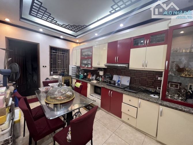 Ô TÔ ĐỖ CỬA - KINH DOANH - ĐI BỘ RA HỒ XÃ ĐÀN - DT 80M2 GIÁ 13.5 TỶ - 1