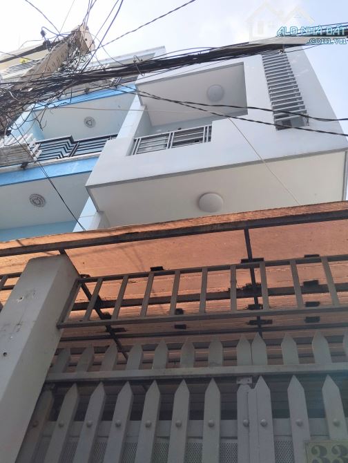 3 TẦNG CÒN MỚI- 3.2 x 17M- 3PN- NGUYỄN HUY LƯỢNG P14 BT- 7,8 TỶ TL - 1