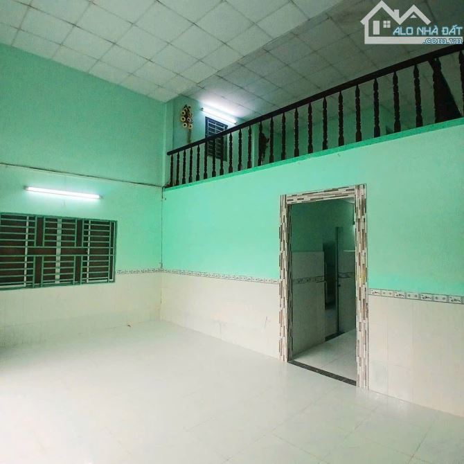 BÁN GẤP NHÀ CẤP 4 CÓ GÁC LỬNG – GIÁ CHỈ 870 TRIỆU - 1