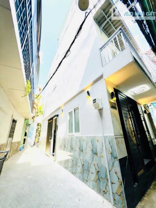 🏡 Nhà Đẹp giá mềm Quận 10 – 1 Trệt 2 Lầu, Sổ Hồng Riêng, Chỉ 5.28 Tỷ - 1