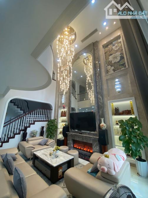 Bán biệt thự sang trọng, đẹp lung linh tại Hòa Xuân – Hà Bổng. ✨ Dt 200m2 (ngang 10m) - 1