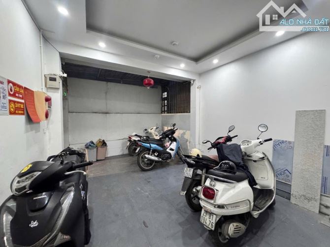 BÁN GẤP NHÀ TRẦN CUNG CẦU GIẤY, DT50M x 5TẦNG, 9 PHÒNG KK, DOANH THU 500tr/1năm. Nhỉnh 9tỷ - 1